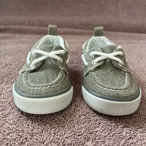 Toddler shoes size 4